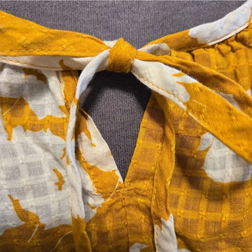 EC GAP FLUTTER TIE FRONT FLORAL SHIRT SZ. S - Picture 3 of 4